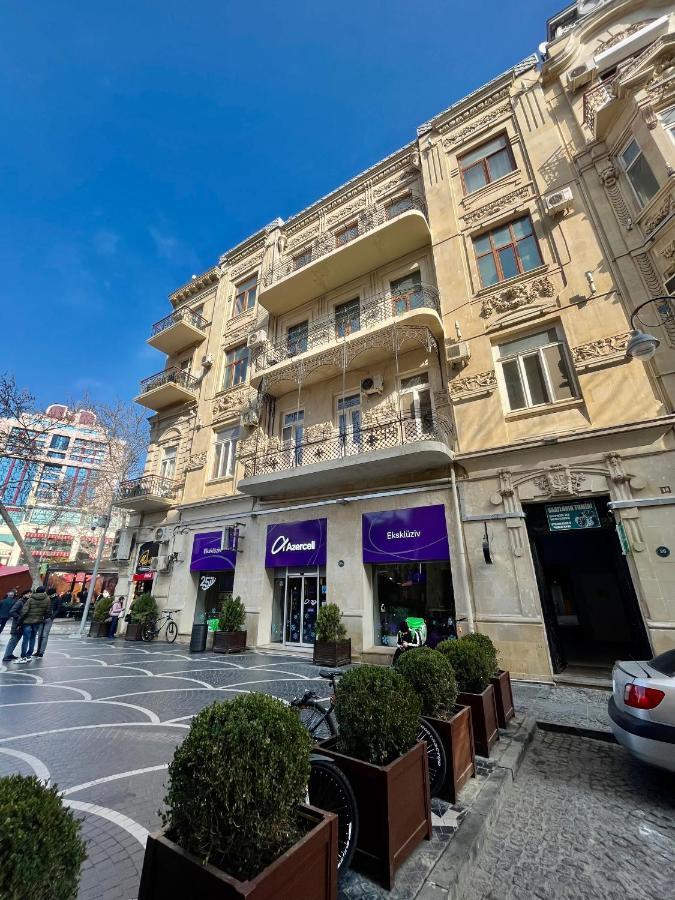 Nizami Hotel Baku Bagian luar foto