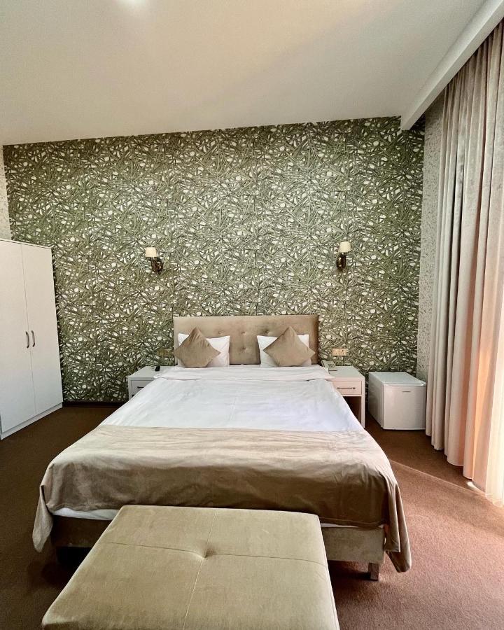 Nizami Hotel Baku Bagian luar foto