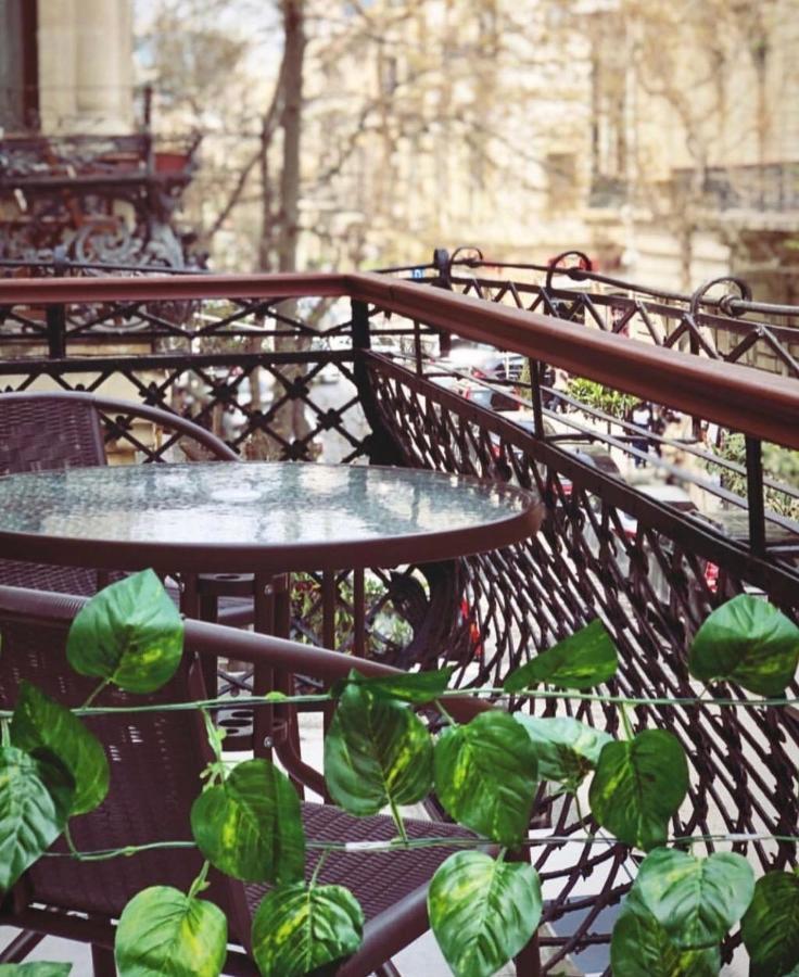 Nizami Hotel Baku Bagian luar foto