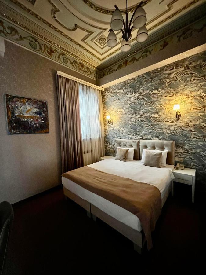 Nizami Hotel Baku Bagian luar foto