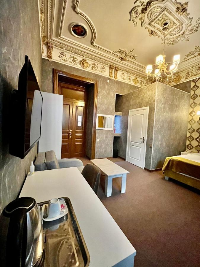 Nizami Hotel Baku Bagian luar foto