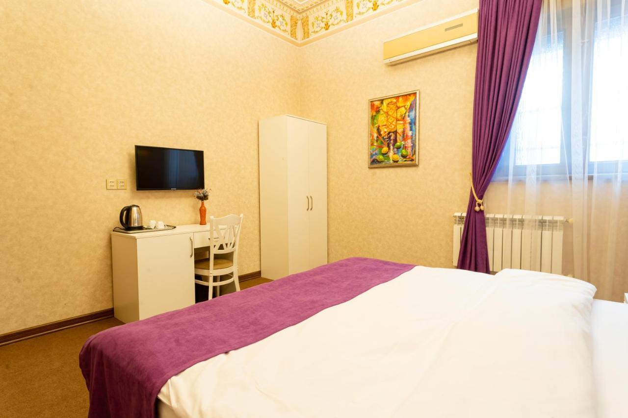 Nizami Hotel Baku Bagian luar foto