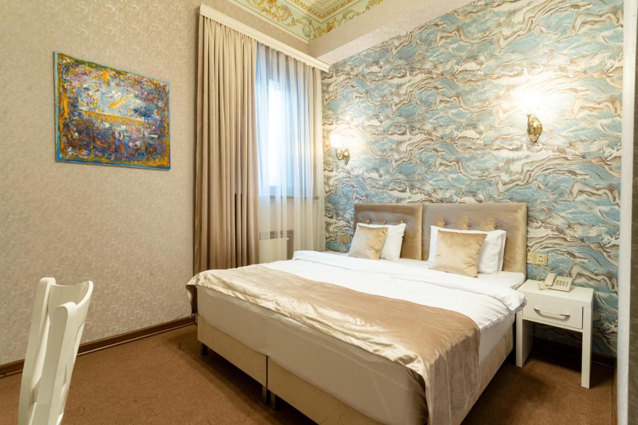 Nizami Hotel Baku Bagian luar foto
