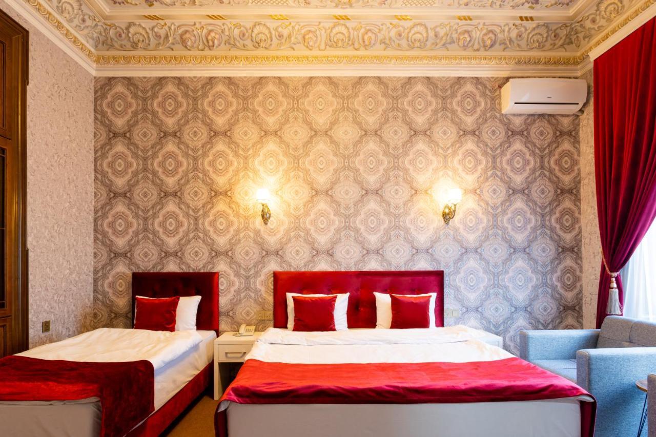 Nizami Hotel Baku Bagian luar foto